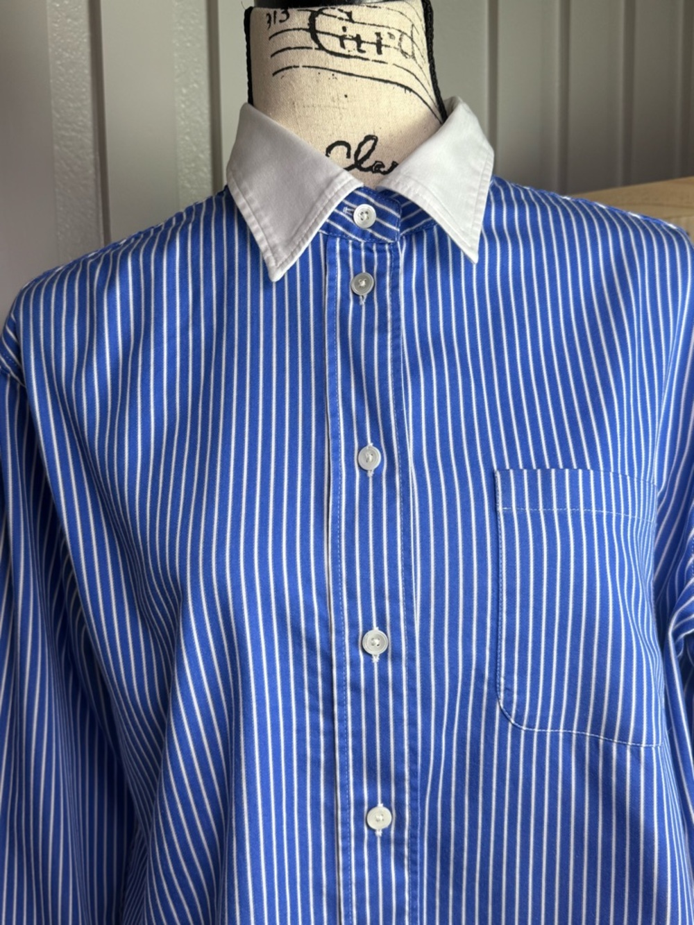 Madewell Blue & White Striped Button Down Shirt Contrast Collar Size Large
Chic - Picture 3 of 9